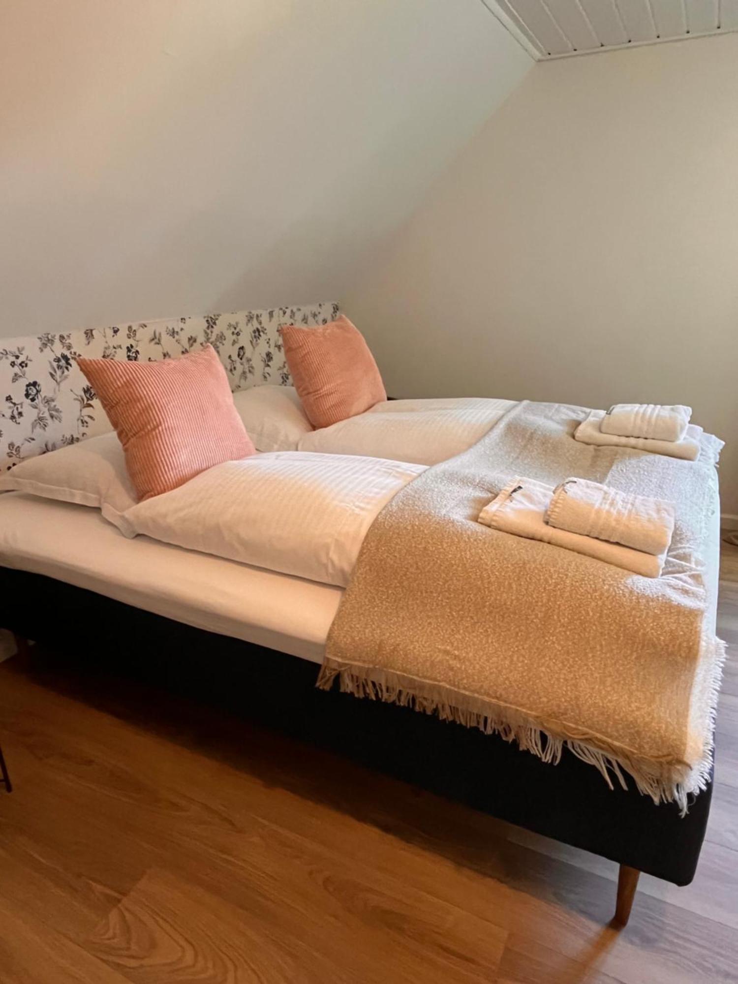 Jonas Hus - Munkgaard Bed & Breakfast Store Heddinge Luaran gambar
